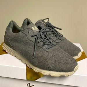 Clae Mens Gray Sneakers size 12